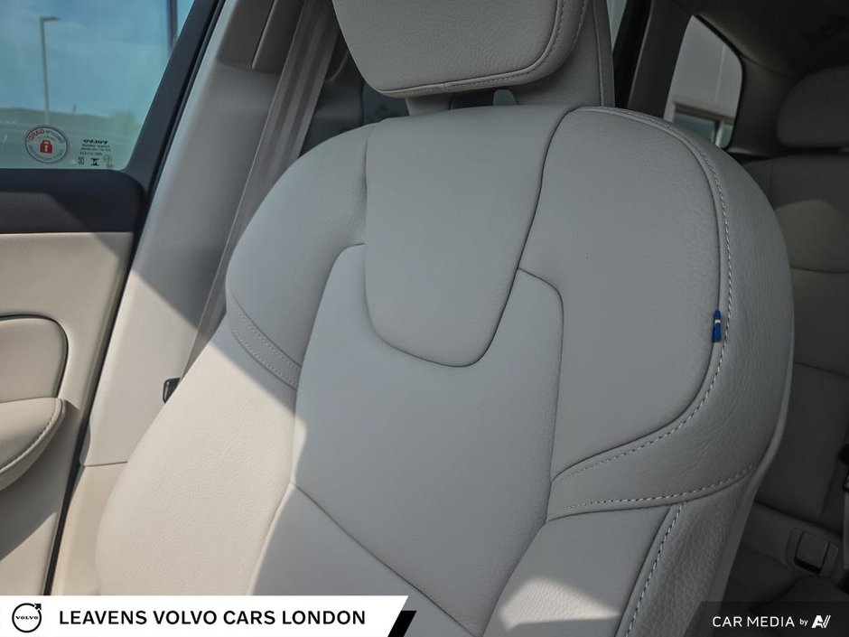 2023 Volvo XC60 PLUS BRIGHT THEME-19