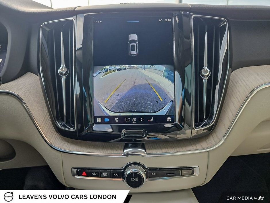 2023 Volvo XC60 PLUS BRIGHT THEME-18