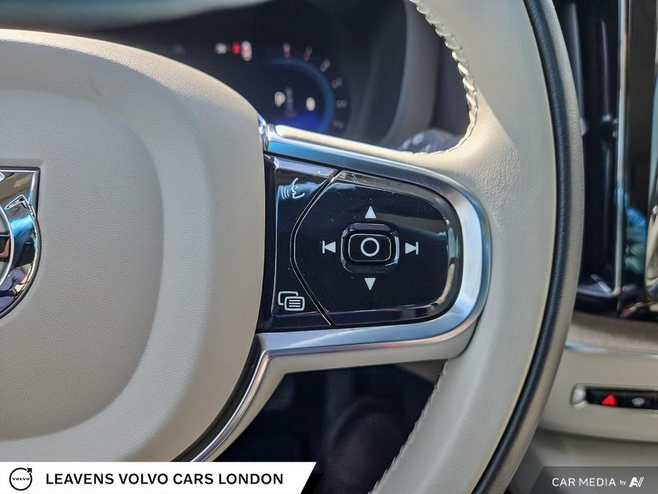 2023 Volvo XC60 PLUS BRIGHT THEME-15