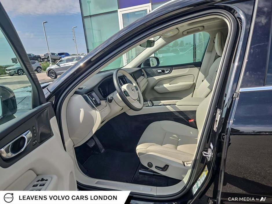 2023 Volvo XC60 PLUS BRIGHT THEME-25
