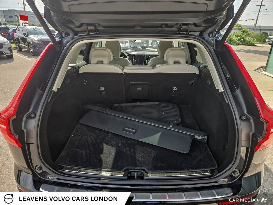 2023 Volvo XC60 PLUS BRIGHT THEME-11
