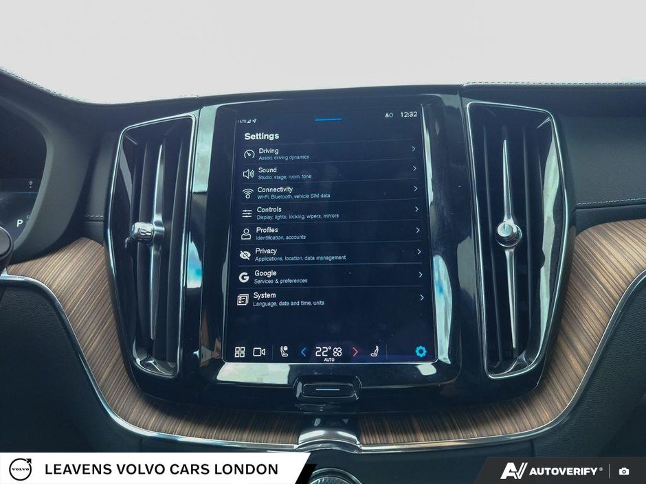 2023 Volvo XC60 ULTIMATE BRIGHT THEME-27