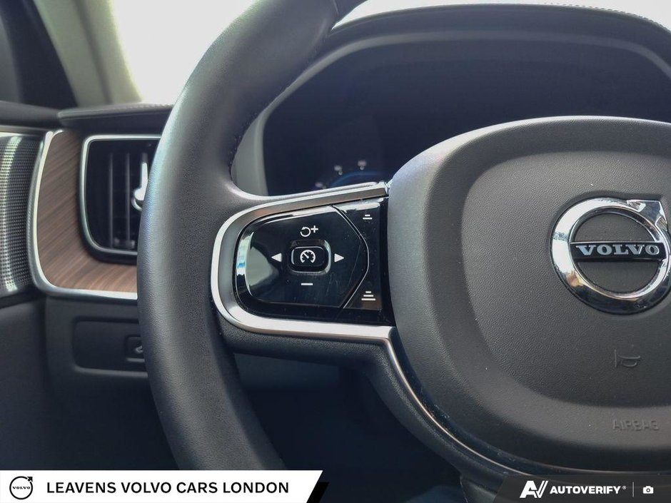 2023 Volvo XC60 ULTIMATE BRIGHT THEME-29