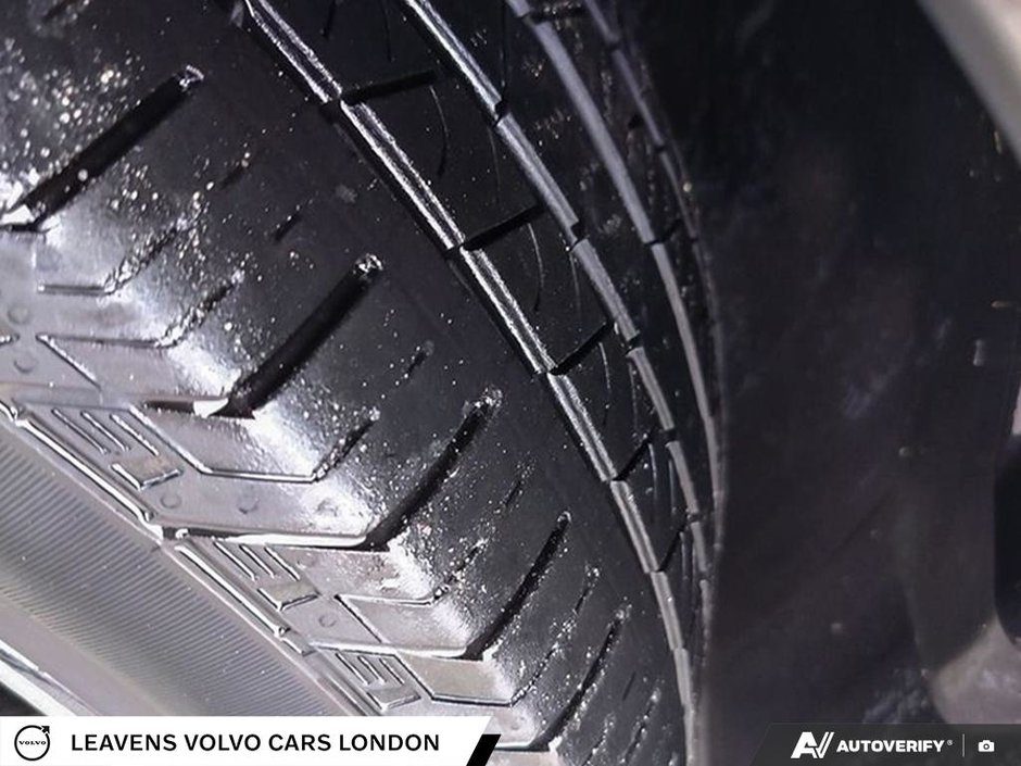 2023 Volvo XC60 ULTIMATE BRIGHT THEME-6