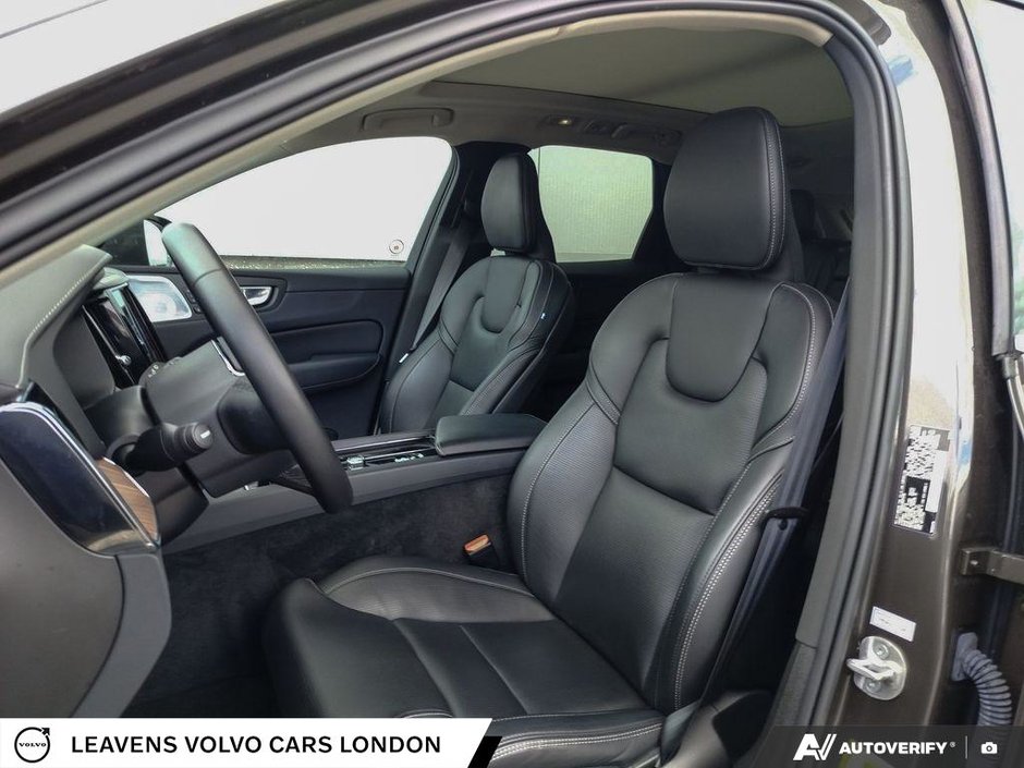 2023 Volvo XC60 ULTIMATE BRIGHT THEME-25