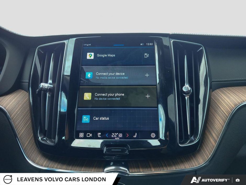 2023 Volvo XC60 ULTIMATE BRIGHT THEME-26