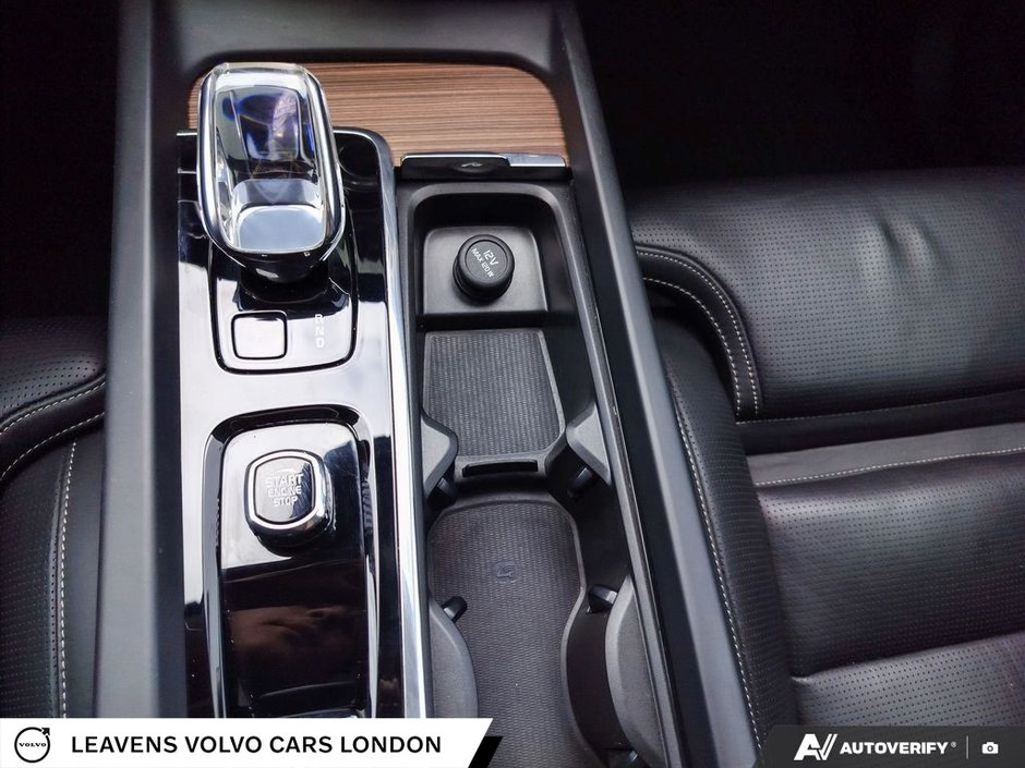 2023 Volvo XC60 ULTIMATE BRIGHT THEME-17