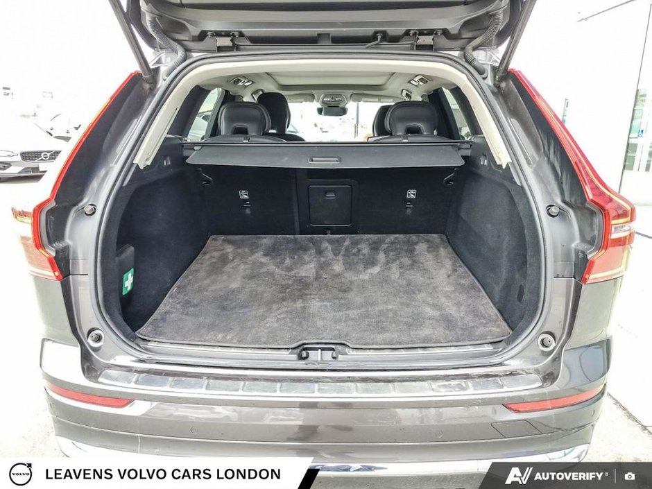 2023 Volvo XC60 PLUS BRIGHT THEME-11