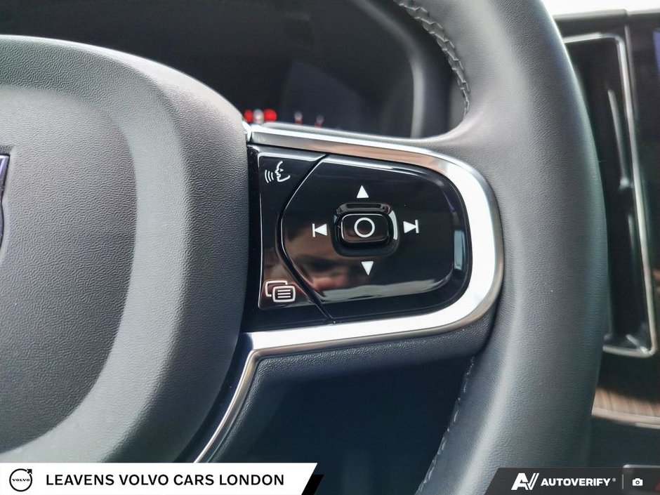 2023 Volvo XC60 PLUS BRIGHT THEME-15