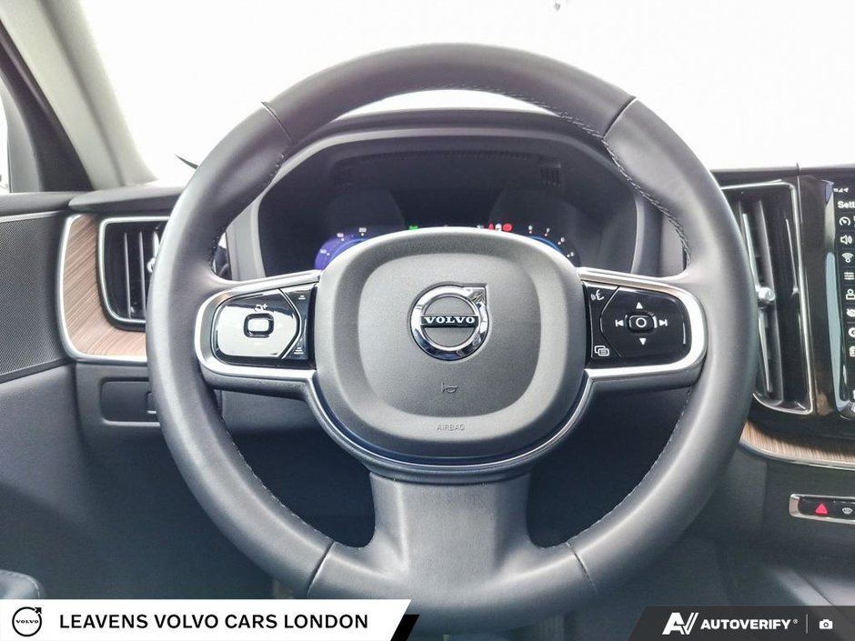 2023 Volvo XC60 PLUS BRIGHT THEME-13