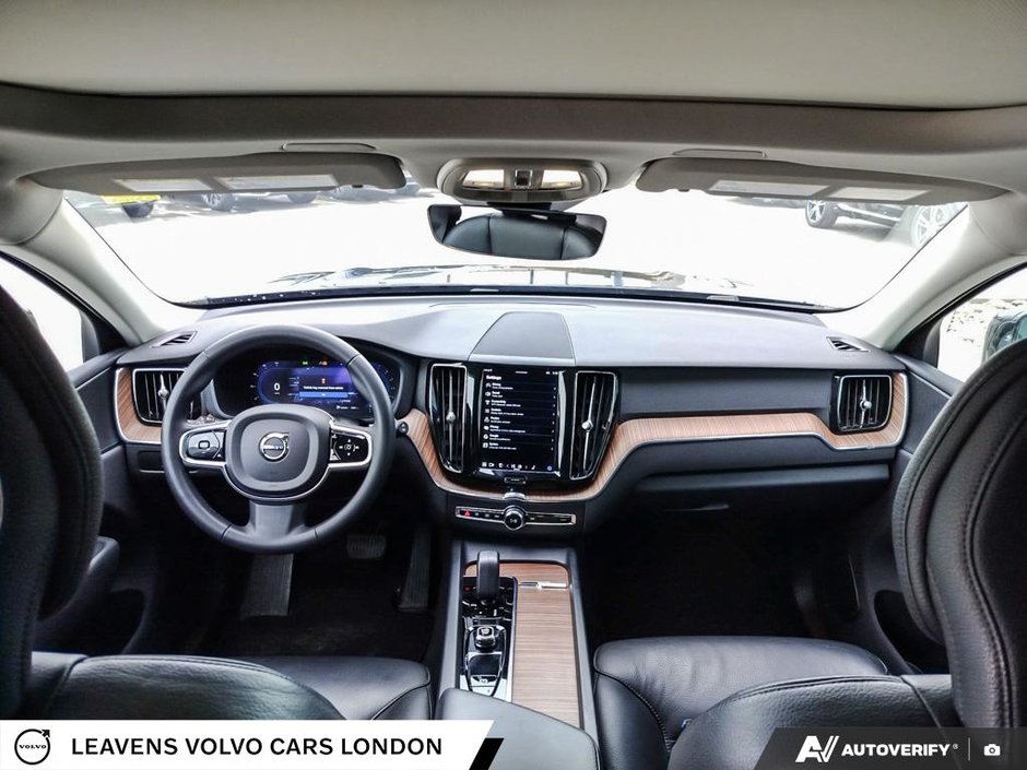 2023 Volvo XC60 PLUS BRIGHT THEME-23