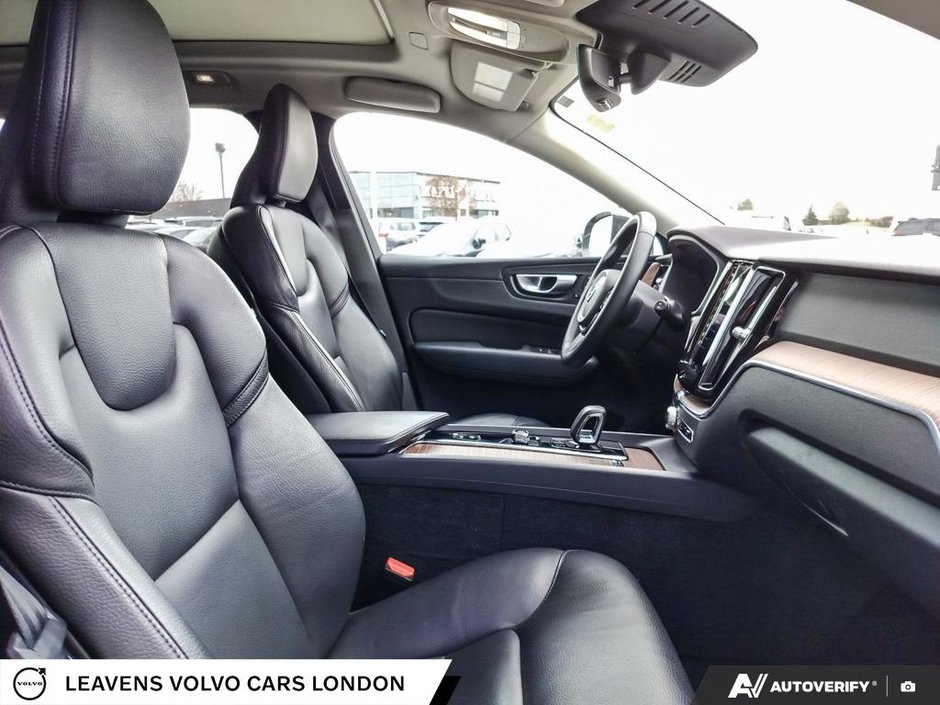 2023 Volvo XC60 PLUS BRIGHT THEME-21