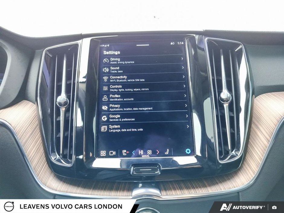 2023 Volvo XC60 PLUS BRIGHT THEME-27