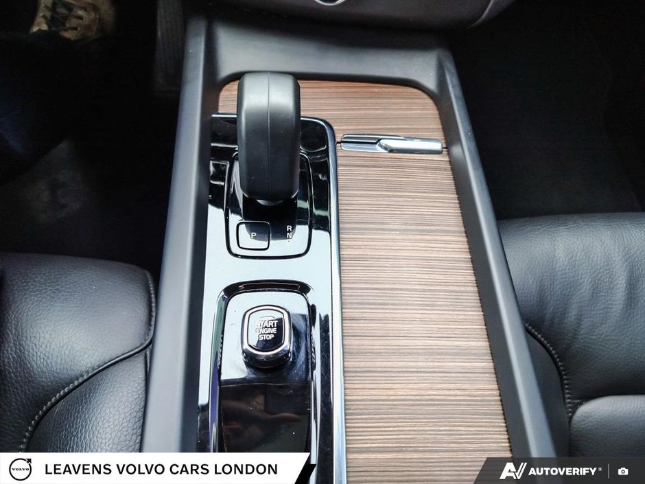 2023 Volvo XC60 PLUS BRIGHT THEME-17