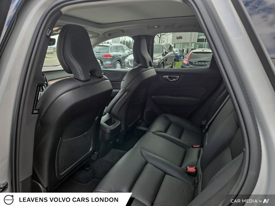 2024 Volvo XC60 PLUS DARK THEME-22