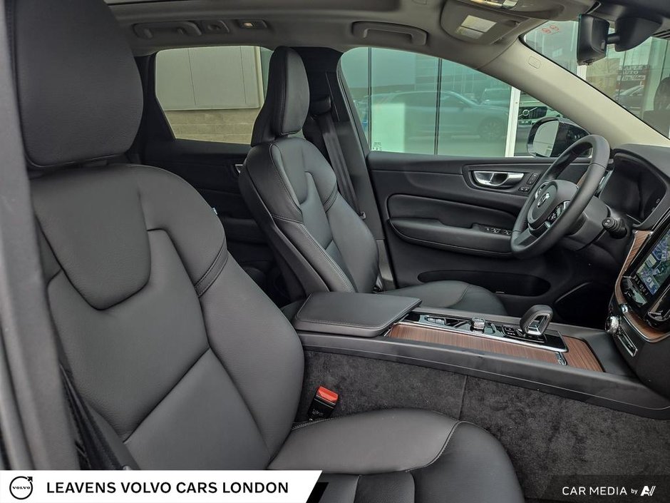 2024 Volvo XC60 PLUS DARK THEME-21