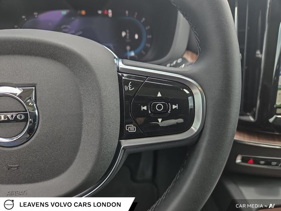 2024 Volvo XC60 PLUS DARK THEME-15