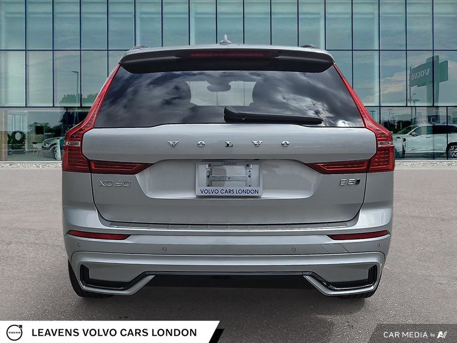 2024 Volvo XC60 PLUS DARK THEME-4