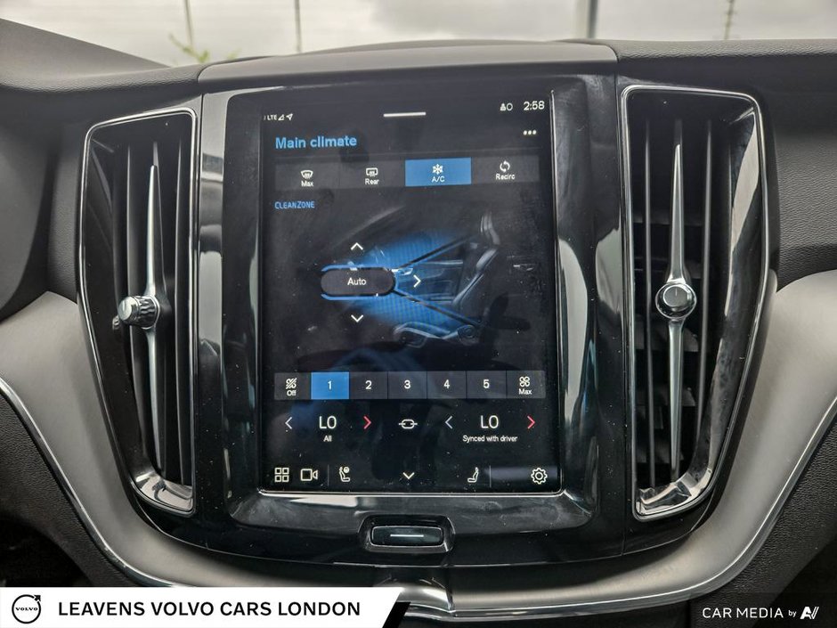 2024 Volvo XC60 CORE DARK THEME-29
