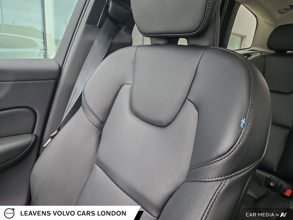 2024 Volvo XC60 CORE DARK THEME-19