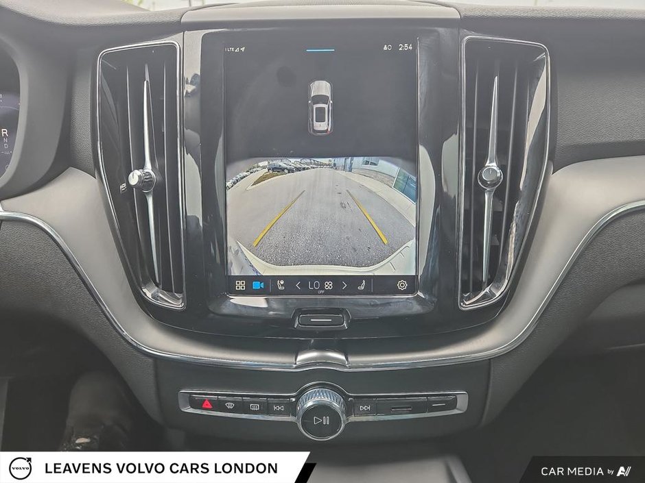 2024 Volvo XC60 CORE DARK THEME-18