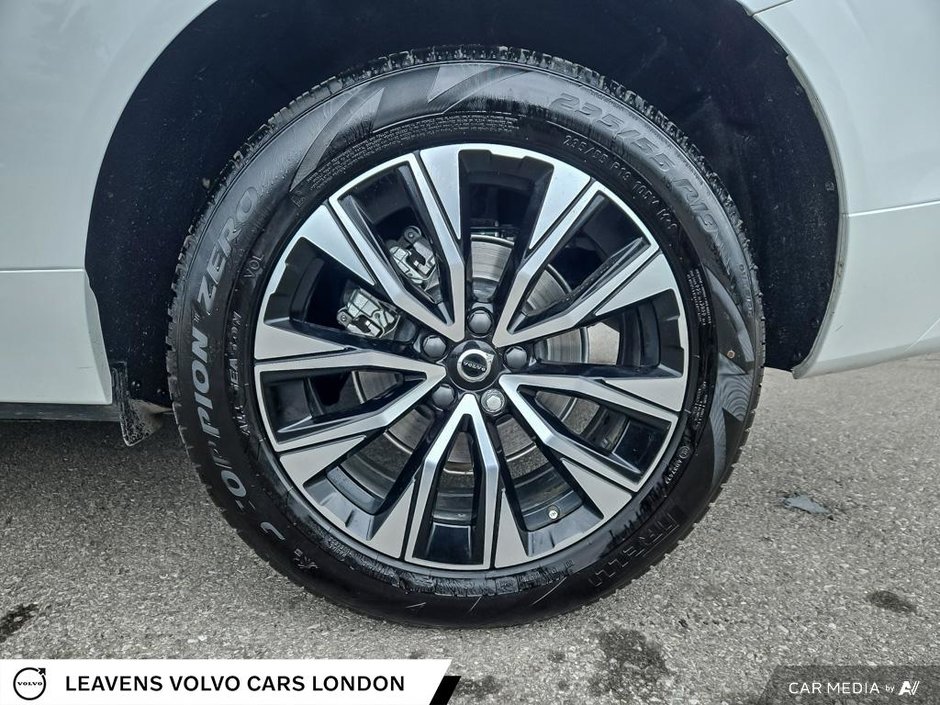 2024 Volvo XC60 CORE DARK THEME-5