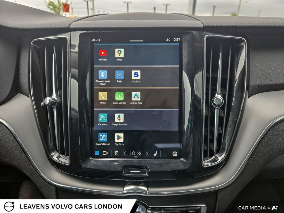 2024 Volvo XC60 CORE DARK THEME-26