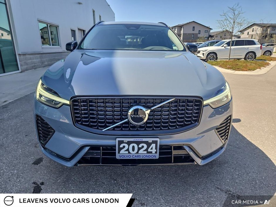 2024 Volvo XC60 CORE DARK THEME-8