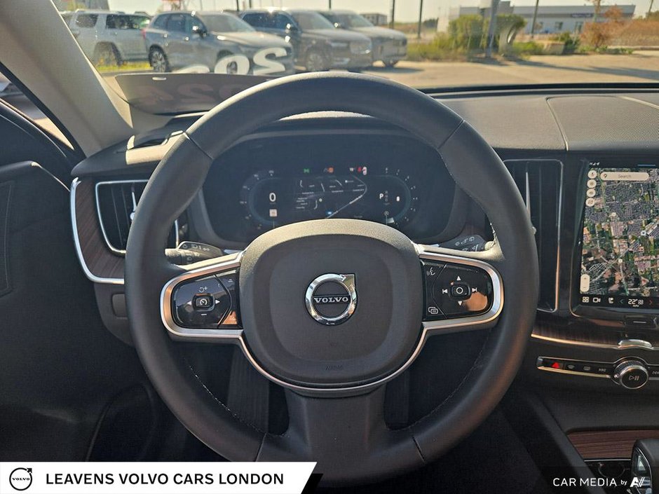 2024 Volvo XC60 PLUS DARK THEME-13
