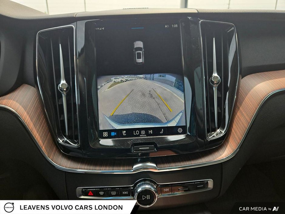 2024 Volvo XC60 PLUS DARK THEME-19