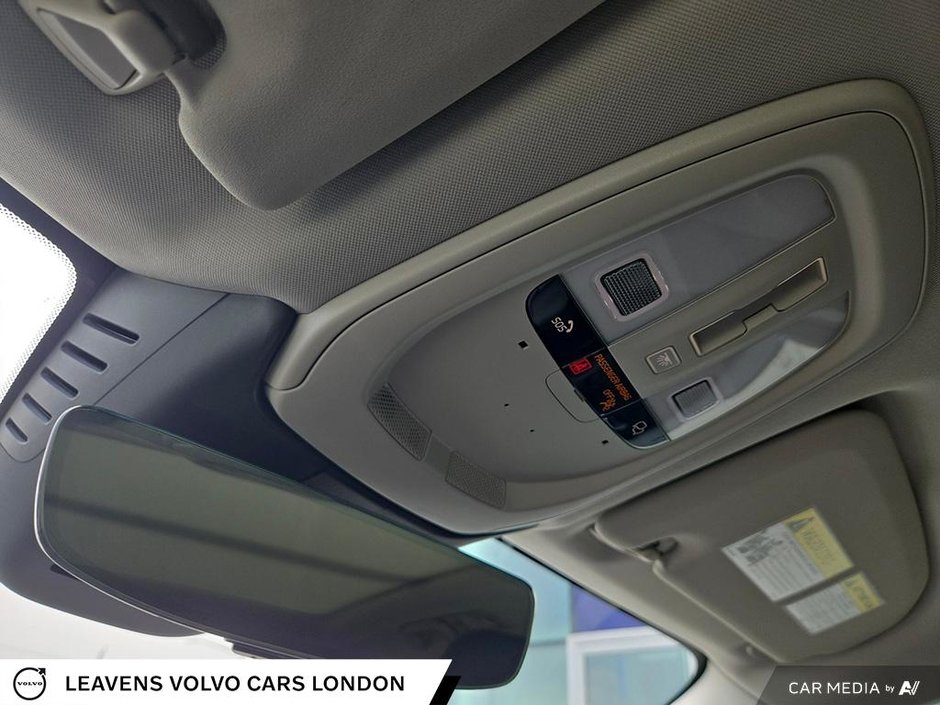 2024 Volvo XC60 PLUS DARK THEME-18