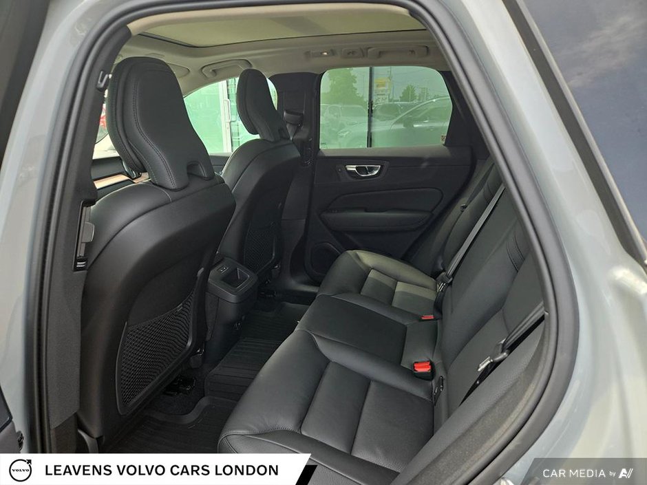 2024 Volvo XC60 PLUS DARK THEME-27