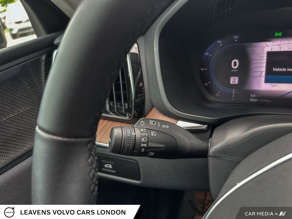 2024 Volvo XC60 PLUS DARK THEME-28