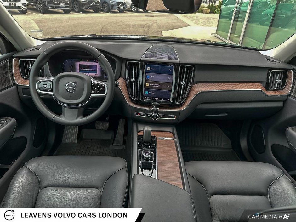 2024 Volvo XC60 PLUS DARK THEME-23