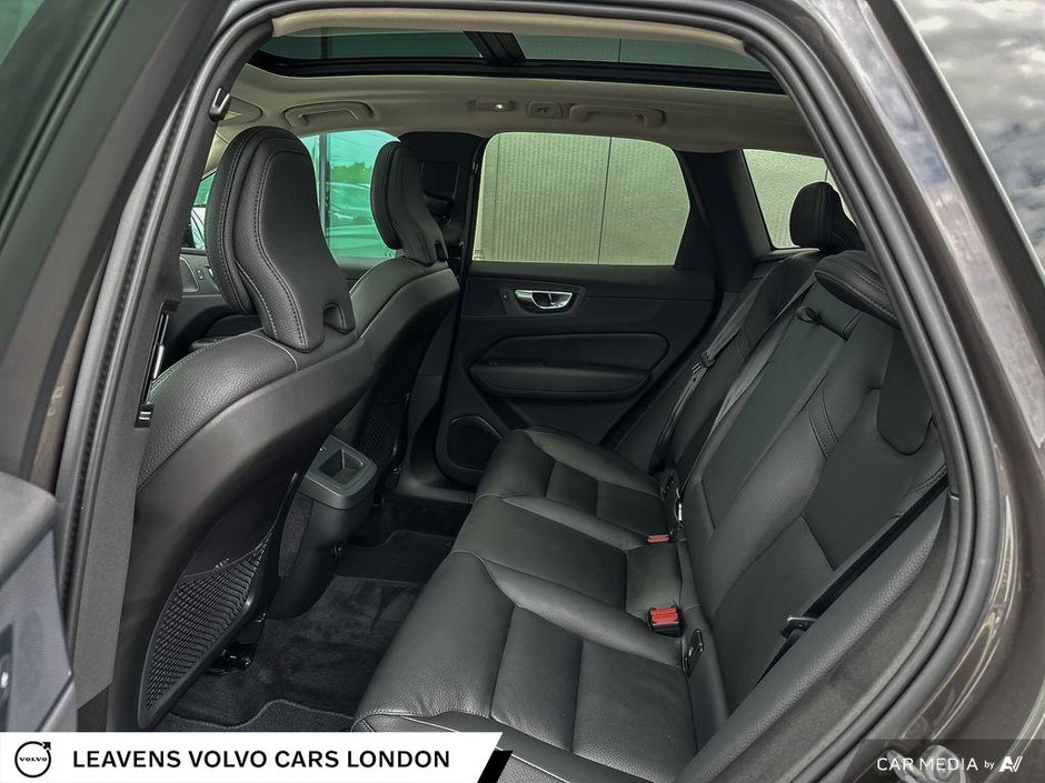 2024 Volvo XC60 PLUS DARK THEME-22