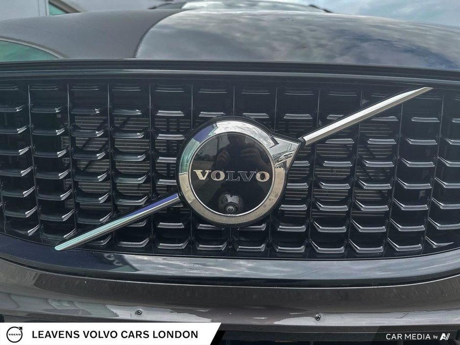 2024 Volvo XC60 PLUS DARK THEME-8