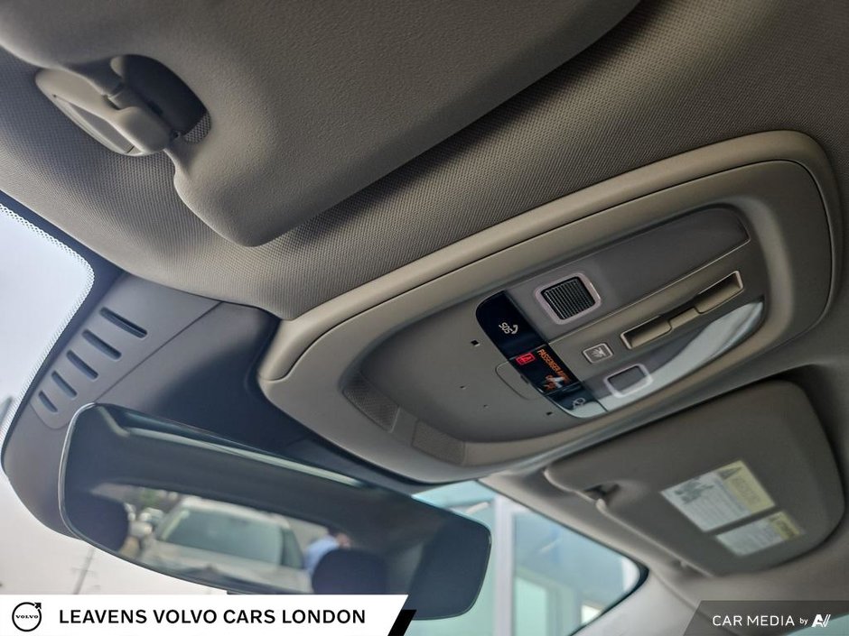 2024 Volvo XC60 PLUS DARK THEME-20