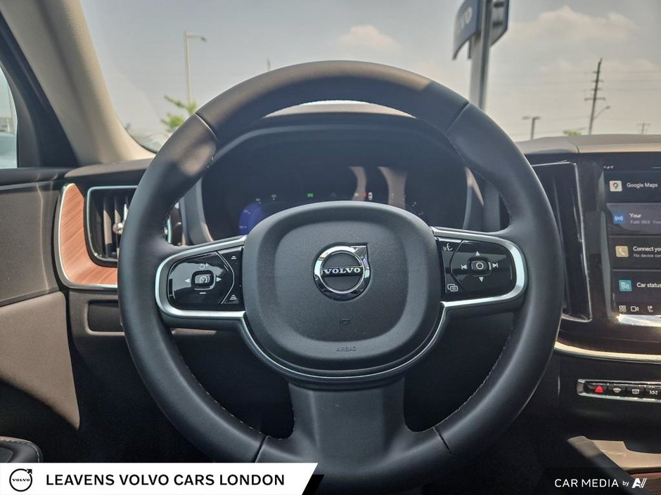 2024 Volvo XC60 PLUS DARK THEME-13