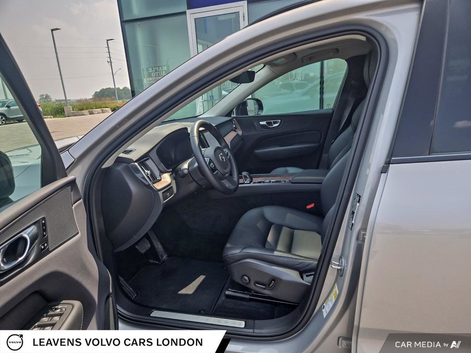 2024 Volvo XC60 PLUS DARK THEME-25