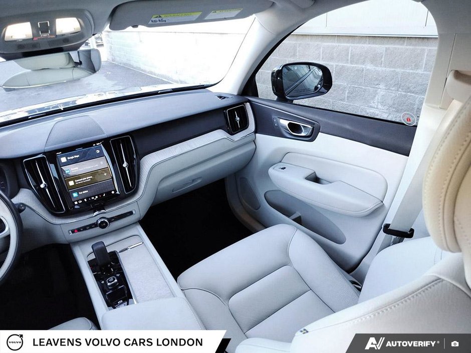 2024 Volvo XC60 PLUS DARK THEME-28