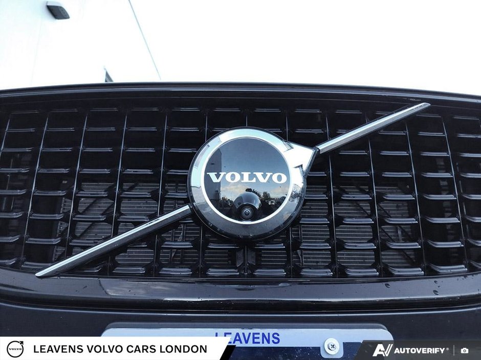 2024 Volvo XC60 PLUS DARK THEME-8