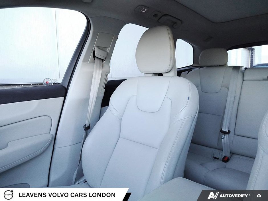 2024 Volvo XC60 PLUS DARK THEME-24