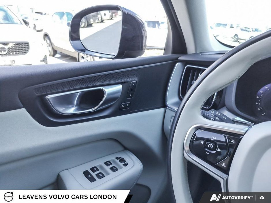 2024 Volvo XC60 CORE DARK THEME-16