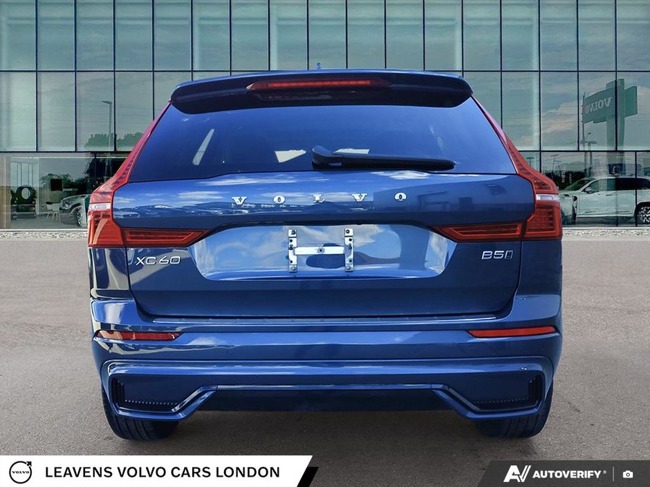 2024 Volvo XC60 CORE DARK THEME-4