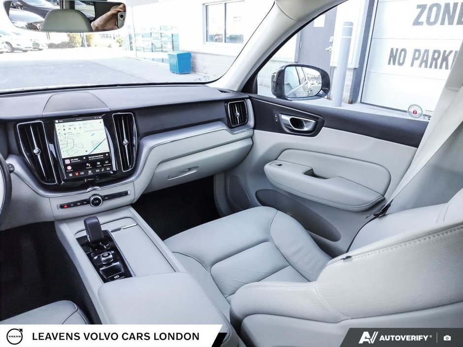 2024 Volvo XC60 CORE DARK THEME-24
