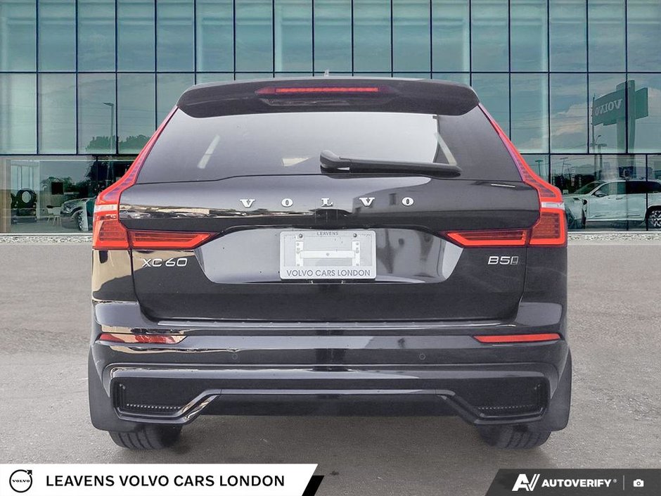 2024 Volvo XC60 PLUS DARK THEME-4