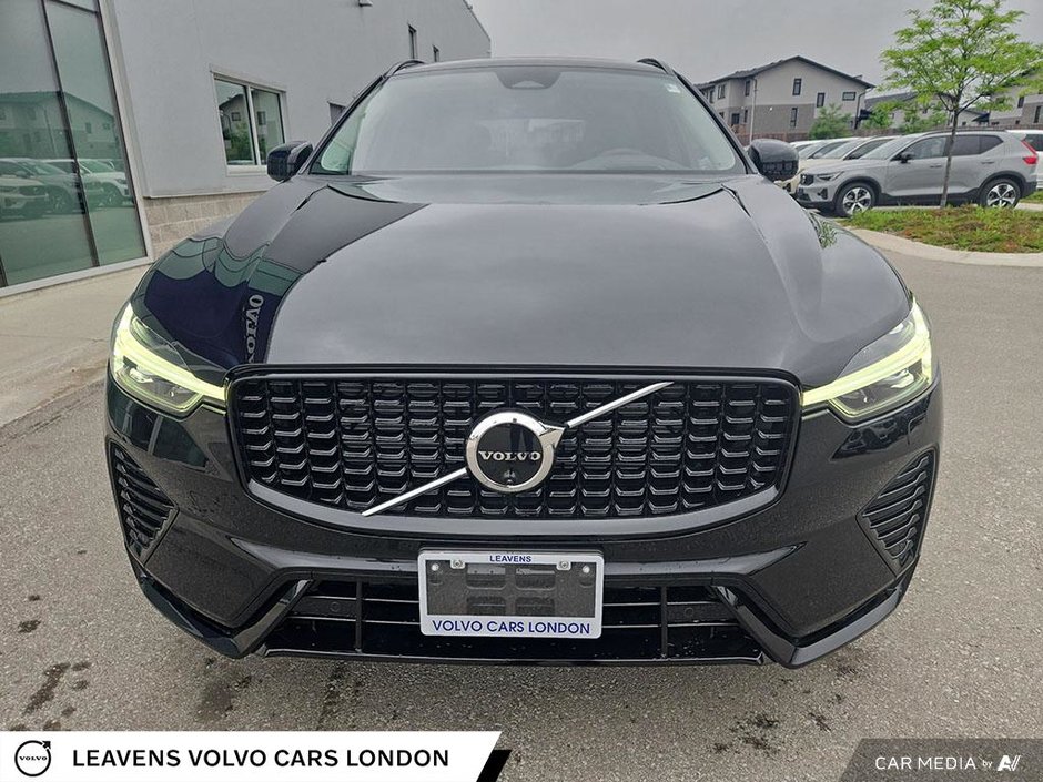 2025 Volvo XC60 ULTRA DARK THEME-5