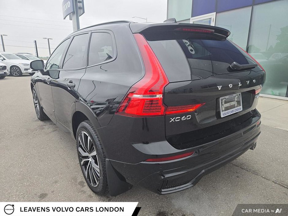 2025 Volvo XC60 ULTRA DARK THEME-6