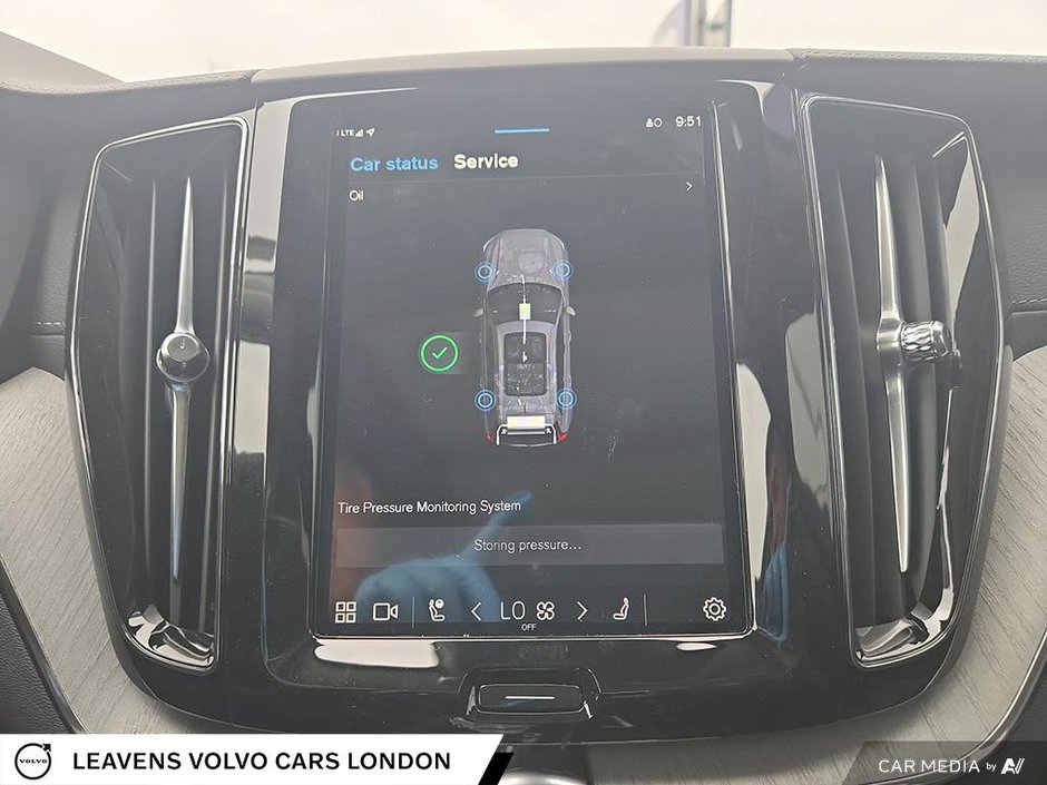 2025 Volvo XC60 ULTRA DARK THEME-21