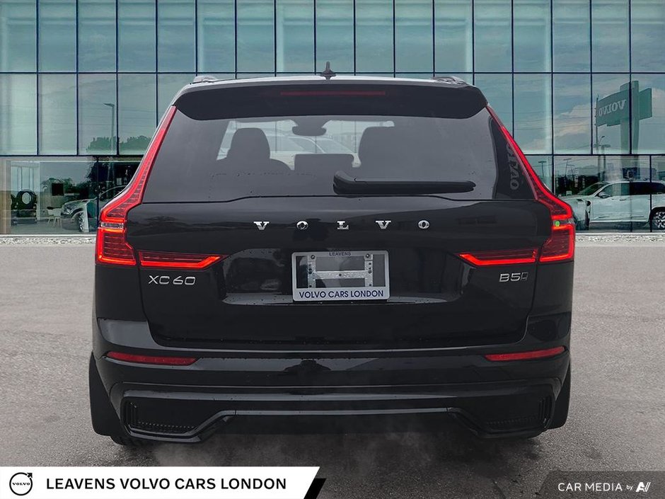 2025 Volvo XC60 ULTRA DARK THEME-4